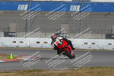 media/Nov-26-2022-Fastrack Riders (Sat) [[b001e85eef]]/Level 2/Session 3 Outside Turn 9/